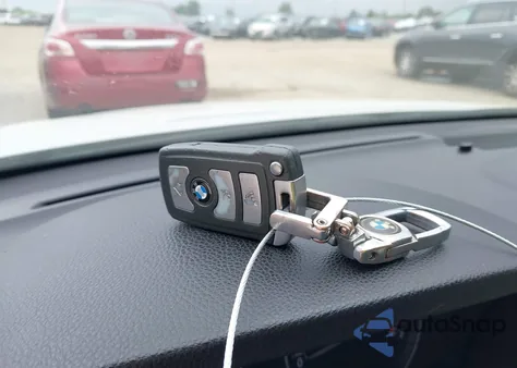 2008 BMW 750Li из США, поврежденный, VIN WBAHN83568DT81316